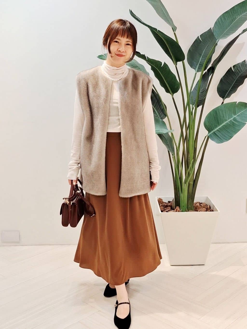 YuKaRiさんの「UNTITLED｜【ハイネック/レイヤード/重ね着におすすめ】トリコットベロア シアーインナー」を使ったコーディネート