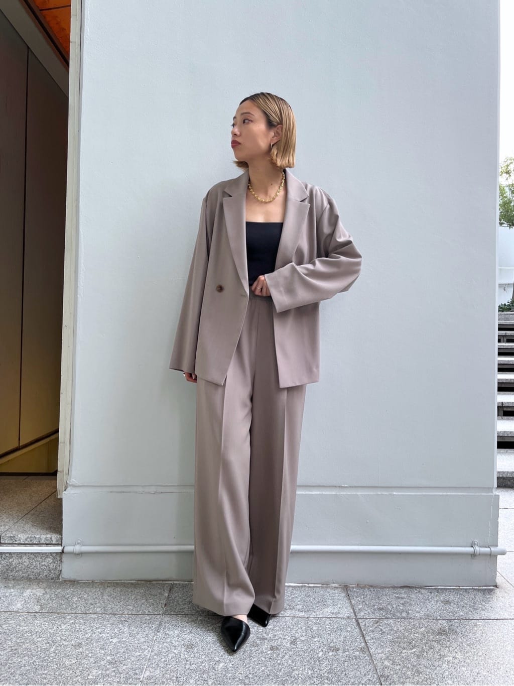 Harukaさんの「INDIVI｜Comfy SET UP｜イージーストレートワイドパンツ【セットアップ対応／通勤/カセット服】」を使ったコーディネート