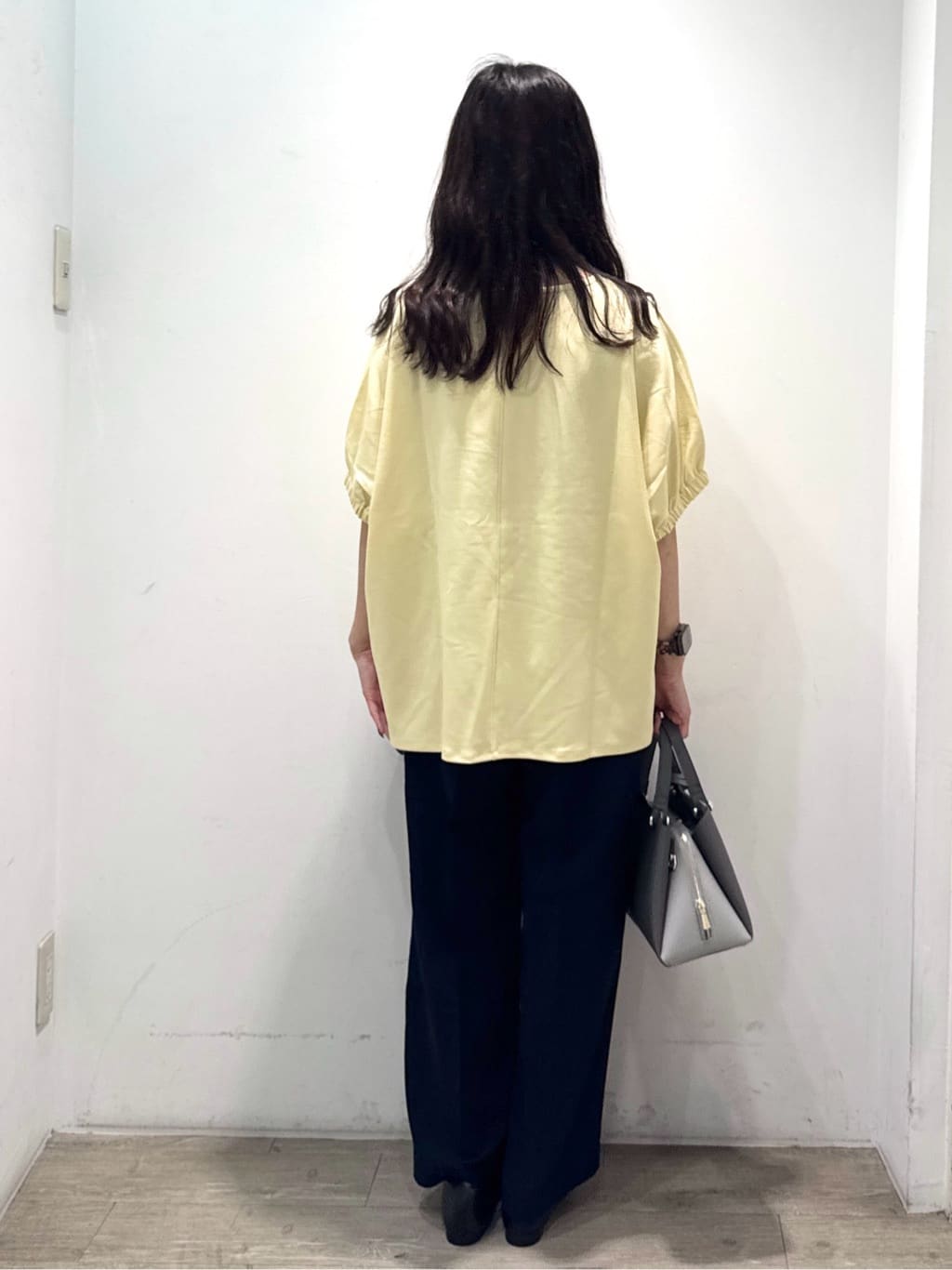 yuicciさんの「OPAQUE.CLIP｜ギャザードルマンスリーブトップス【UV／吸水速乾／洗濯機洗い可】」を使ったコーディネート