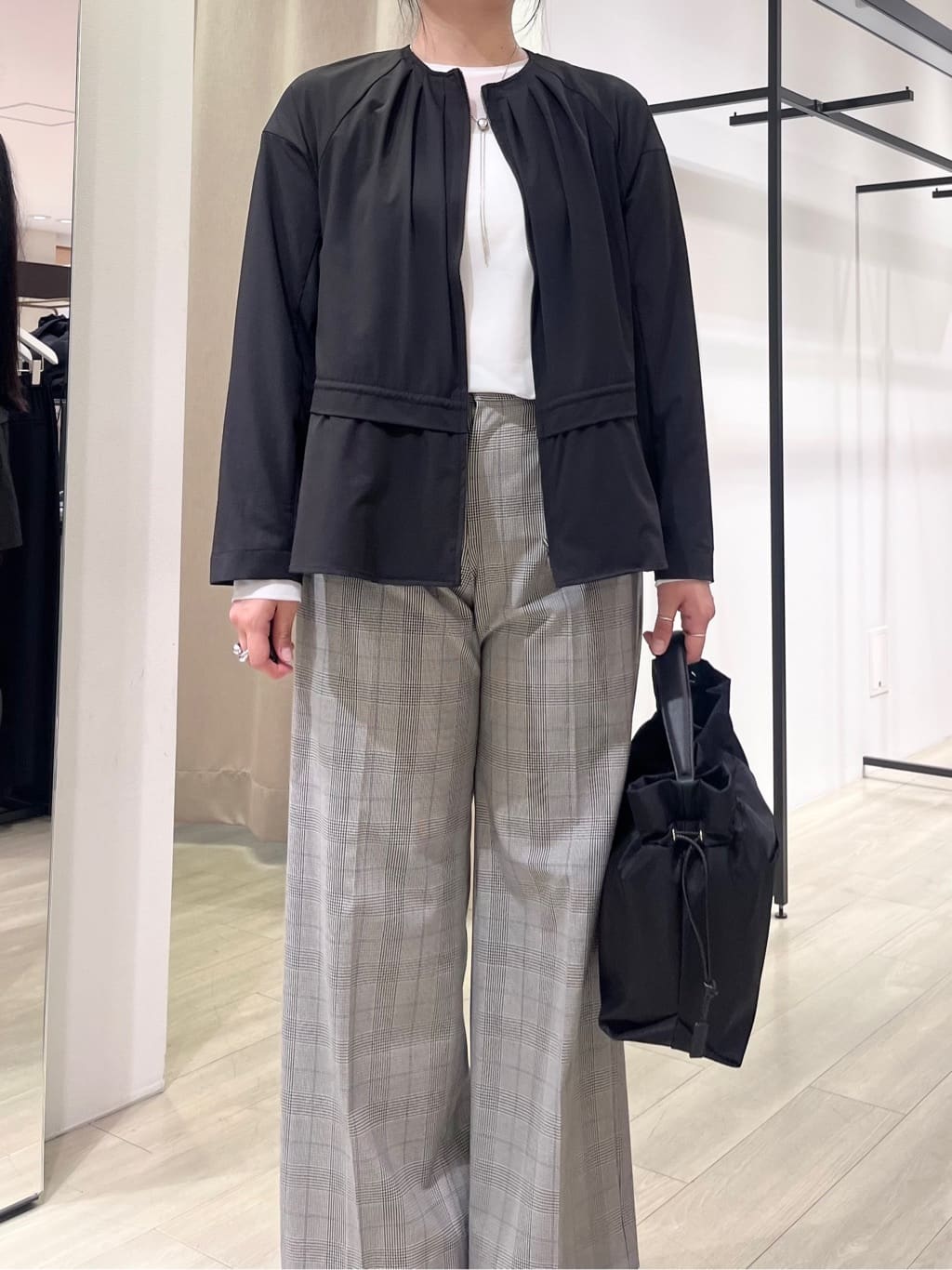 hasuさんの「INDIVI｜ストレッチシアーロングTシャツ」を使ったコーディネート