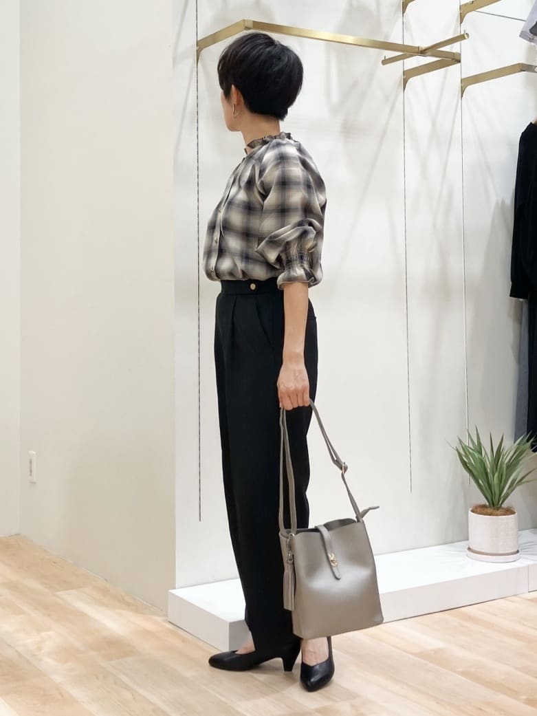 Keiさんの「grove｜人間工学ベルトタッセル縦型ショルダー」を使ったコーディネート