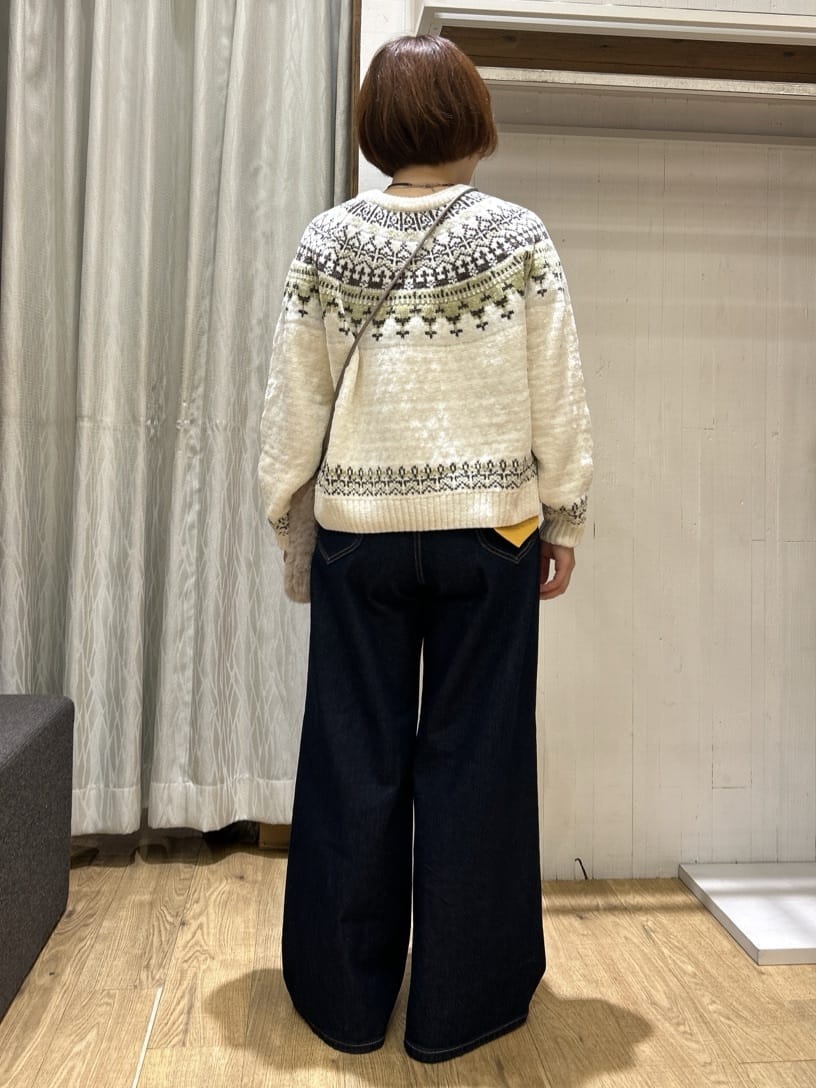 ga_riさんの「THE SHOP TK｜上品さと少しの遊び心を モール求心柄ニット」を使ったコーディネート