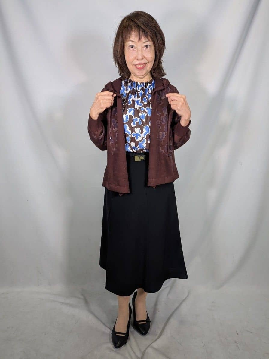 k.kazunoさんの「Reflect｜【ジャケットのインナーにおすすめ◎】花柄タックデザインブブラウス」を使ったコーディネート