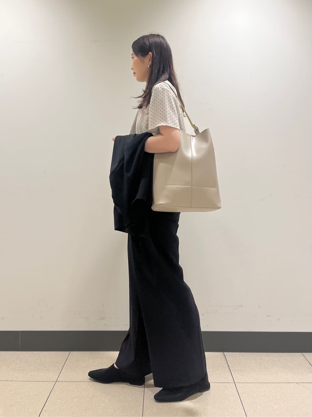 shokoさんの「INDIVI｜【着心地◎！】タックワイドパンツ」を使ったコーディネート