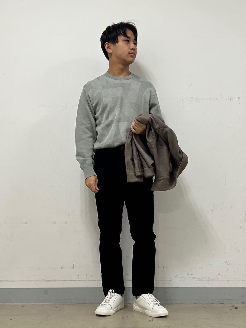 Hiroさんの「TAKEO KIKUCHI｜【Made in JAPAN】ビッグチェック＆スライドパズル柄 ニット」を使ったコーディネート