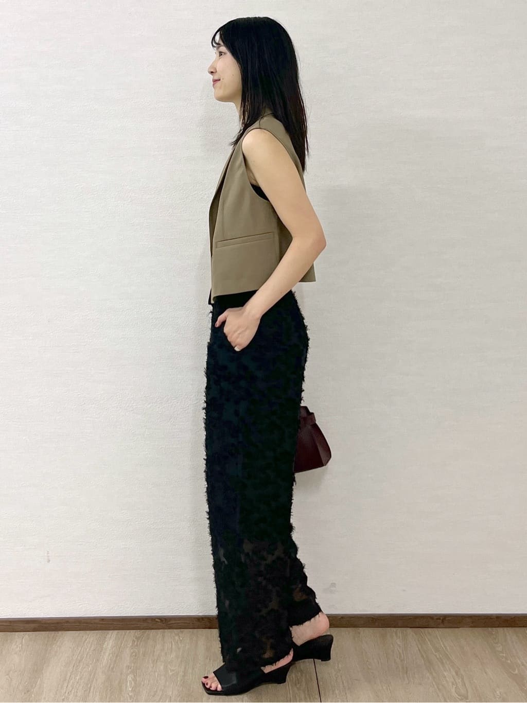 sachikoさんの「OPAQUE.CLIP｜ショートテーラードジレ【接触冷感／洗濯機洗い可】」を使ったコーディネート