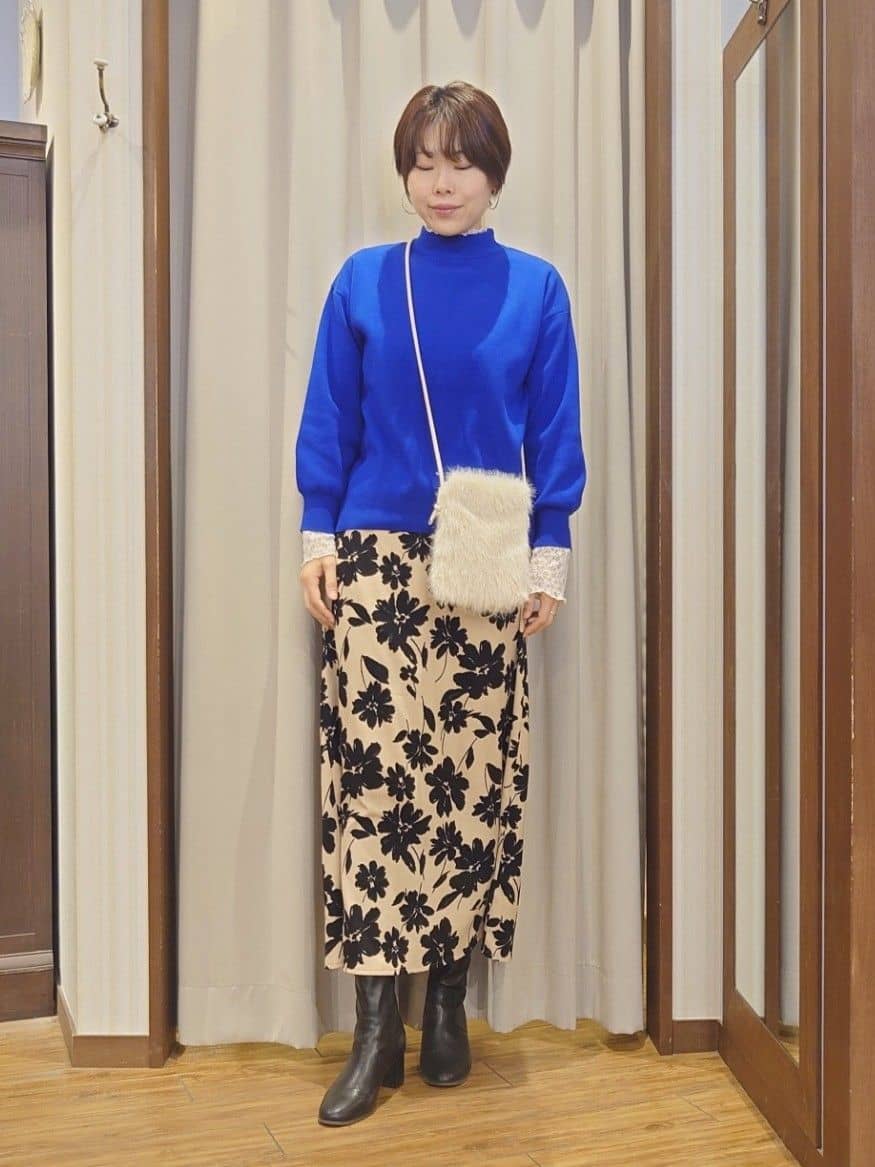 ERIKOさんの「SHOO･LA･RUE｜【S-LL】上品なレースハイネックトップス」を使ったコーディネート