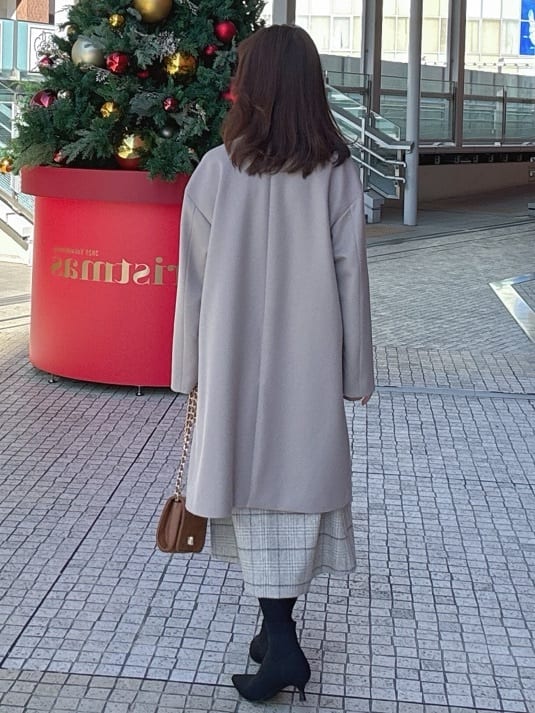 makiさんの「UNTITLED｜【日本製／通勤／フォーマル】カシミヤ混ノーカラーコート」を使ったコーディネート