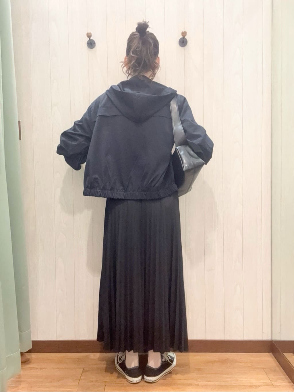 カンチャンさんの「SHOO･LA･RUE｜グラフィックアソート ベーシックロンT」を使ったコーディネート