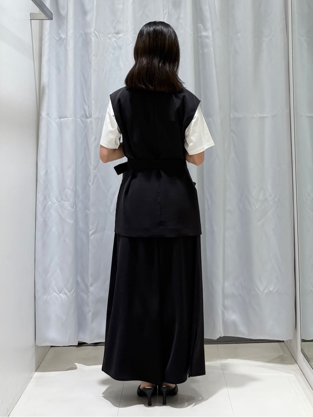 みさきさんの「COUP DE CHANCE｜【手洗い可／日本製】カラーレスジレ」を使ったコーディネート