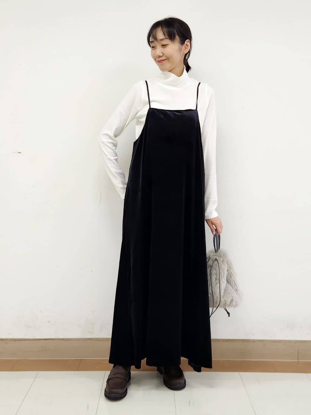 naraさんの「Dessin｜【前後2WAY/洗える】ベロアワンピース」を使ったコーディネート