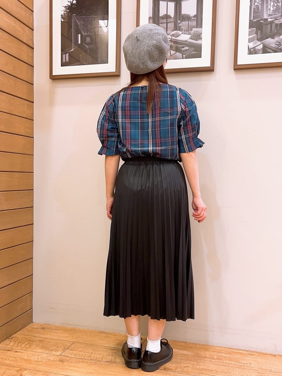 ゆっきーさんの「SHOO･LA･RUE｜【S-LL/5分袖】お袖タックできれいに魅せる 大人のチェックブラウス」を使ったコーディネート