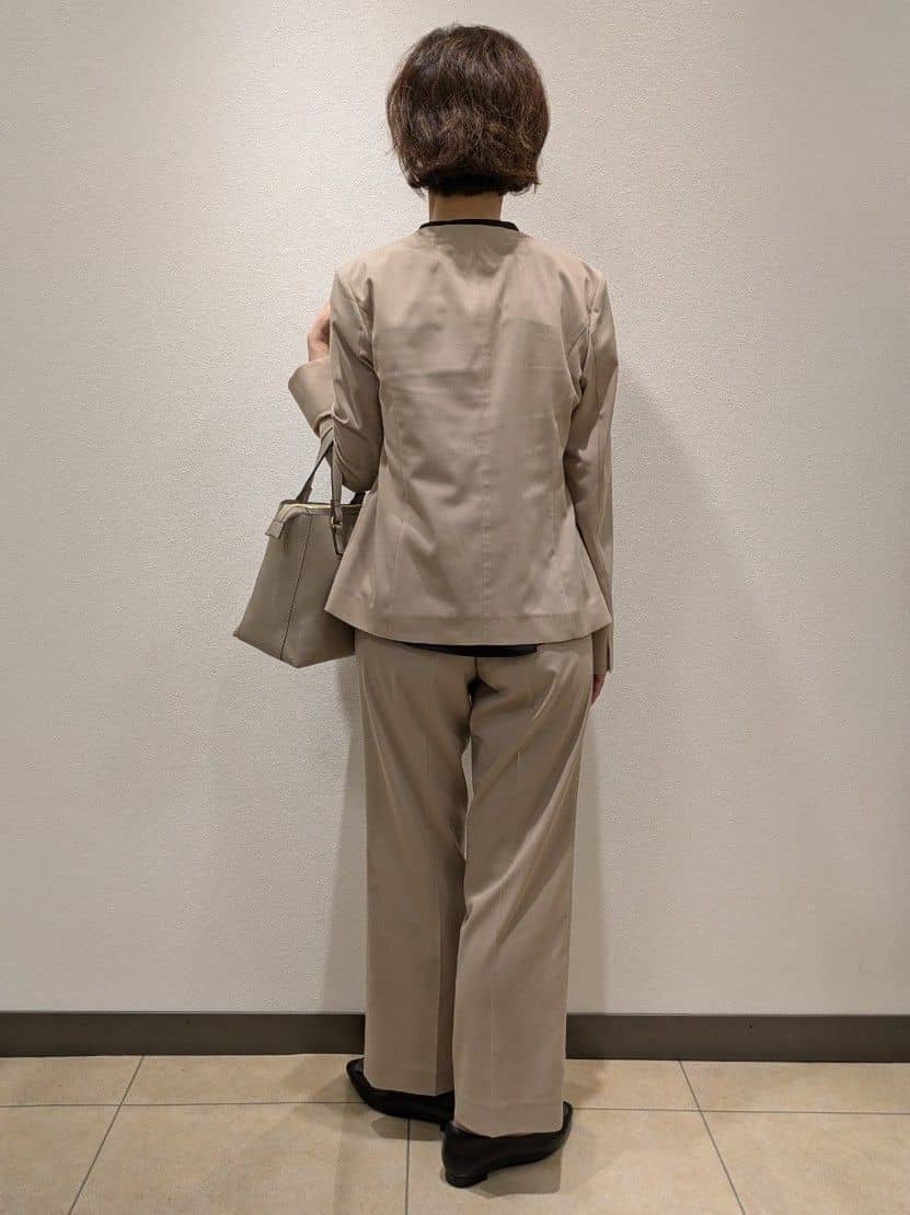 Rumiさんの「Reflect｜【洗える／セットアップ可】ノーカラージャケット」を使ったコーディネート