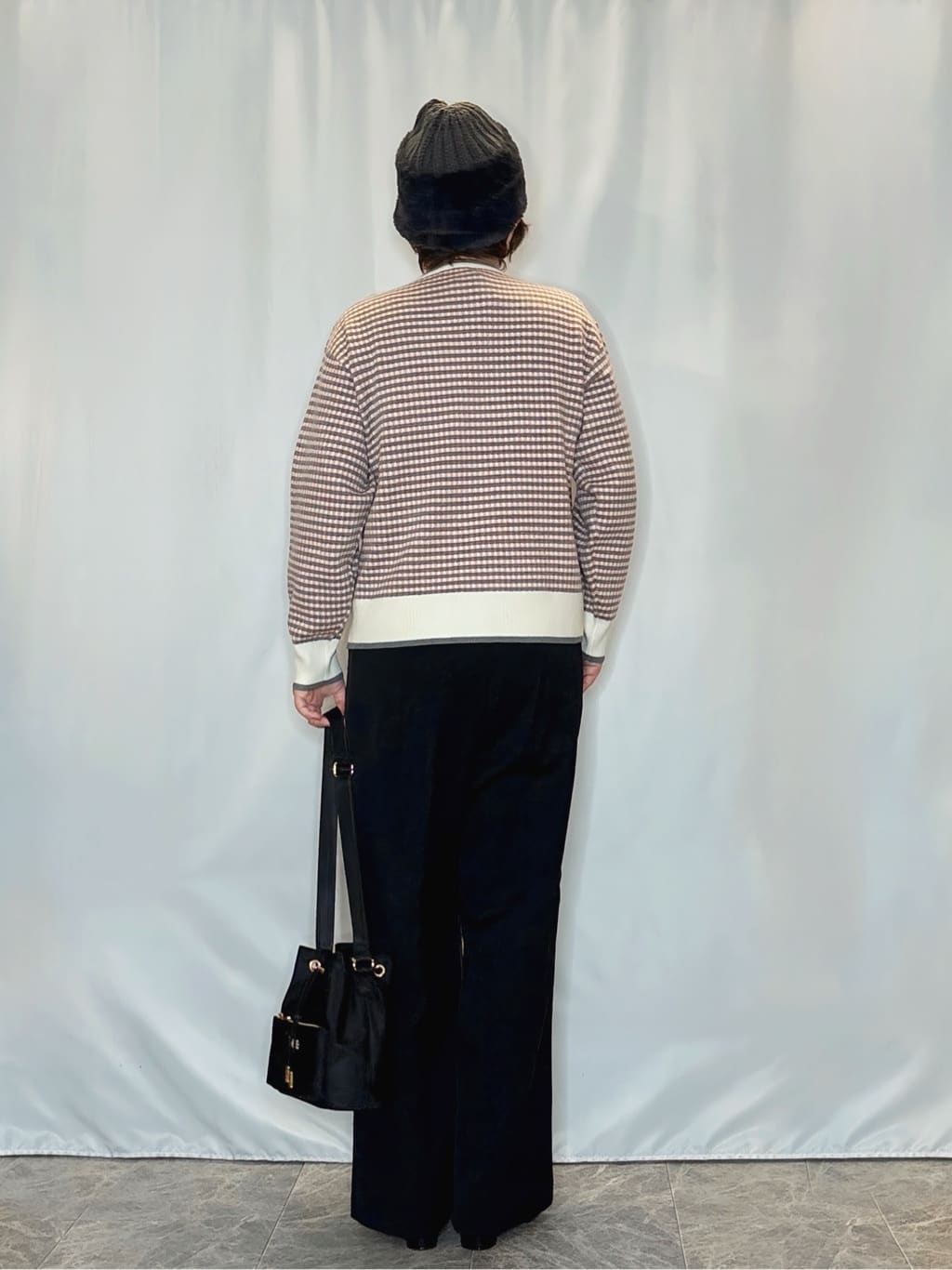 たみさんの「SHOO･LA･RUE｜【洗濯機可/S-LL/高レビュー】上品シルエットで美しい イージーワイドパンツ」を使ったコーディネート