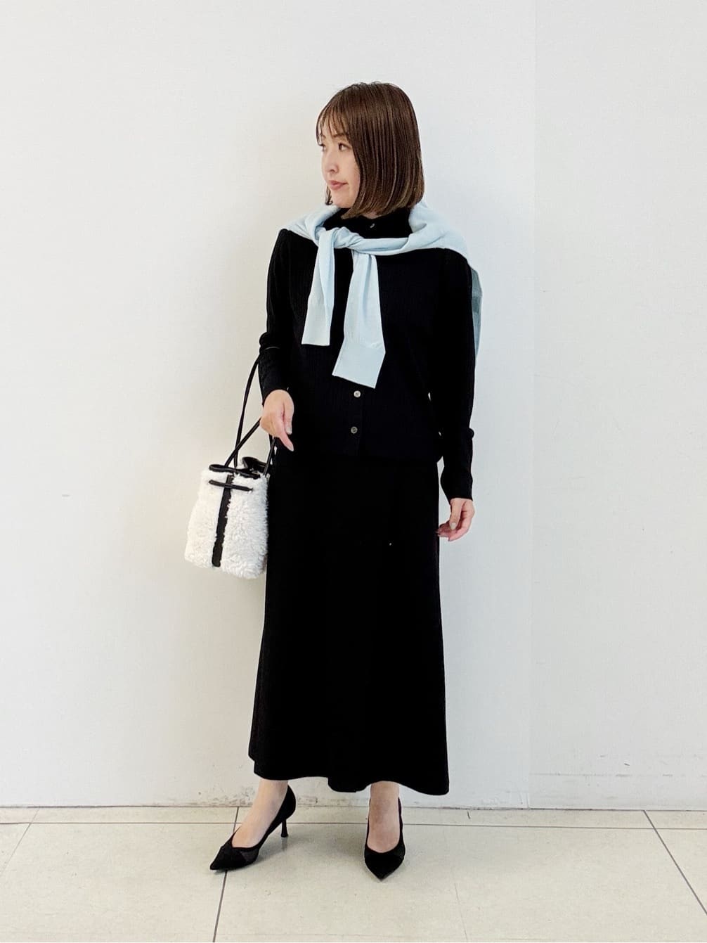 yoshiyaさんの「INDIVI｜【SETUP可能／洗える／UVケア】ライトジャージ セミフレアスカート」を使ったコーディネート