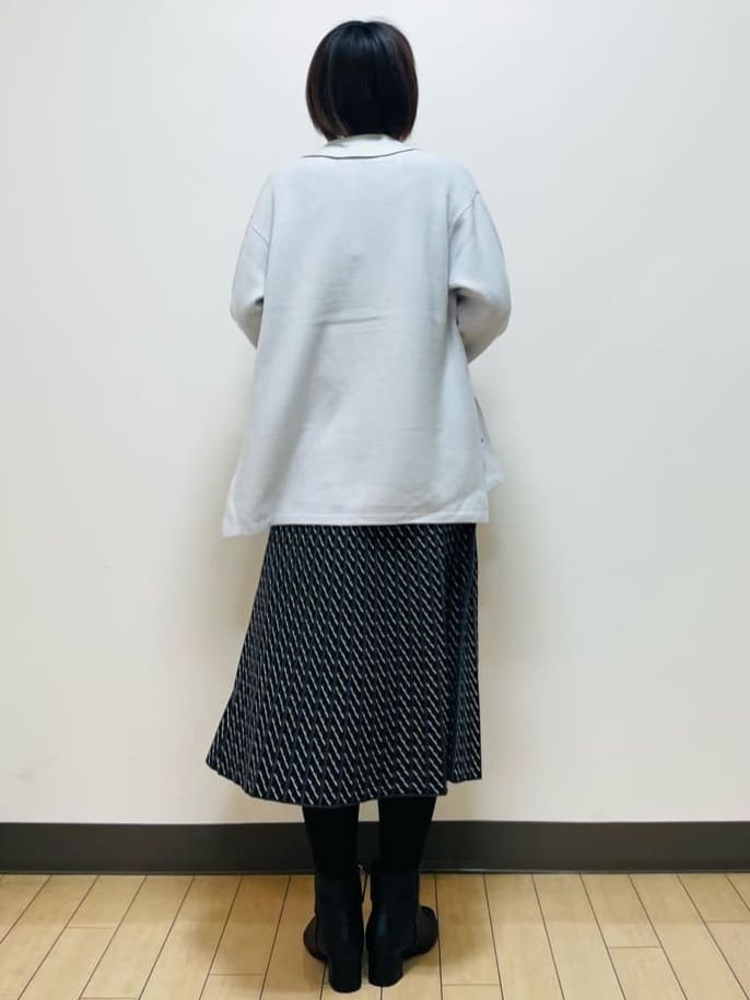 Riiさんの「Reflect｜【ライトアウター／気軽な羽織に◎】オフボディカーディガン」を使ったコーディネート