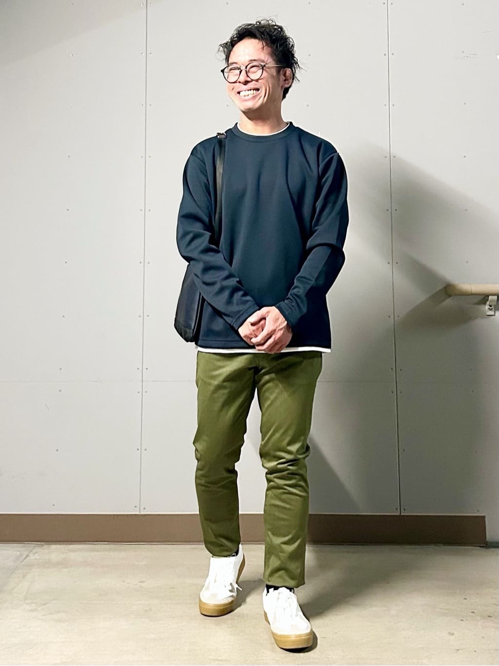 KENJI Iさんの「THE SHOP TK｜サフィアーノミニサコッシュ」を使ったコーディネート