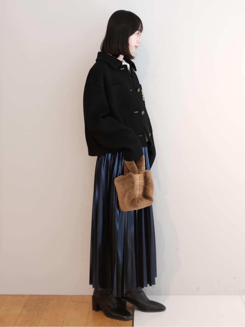 Kishimotoさんの「DRESSTERIOR｜◆エンブレムショートブルゾン」を使ったコーディネート