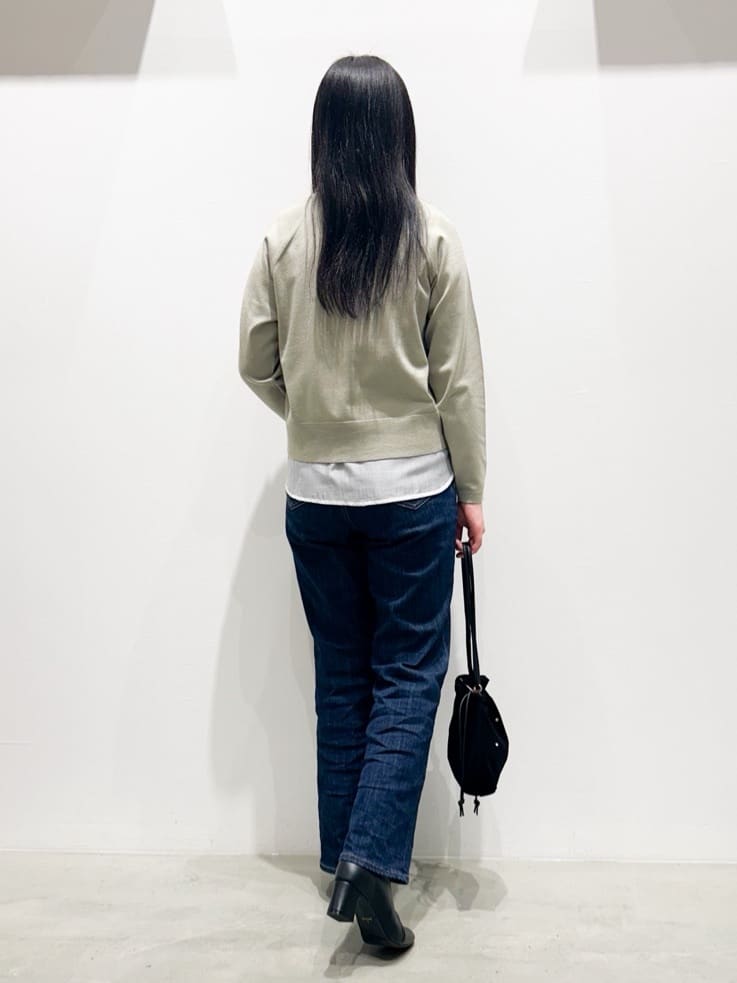 seinaさんの「grove｜最終お値下げ！！【洗える/毛玉軽減】天竺ラグランスリーブプルオーバー」を使ったコーディネート