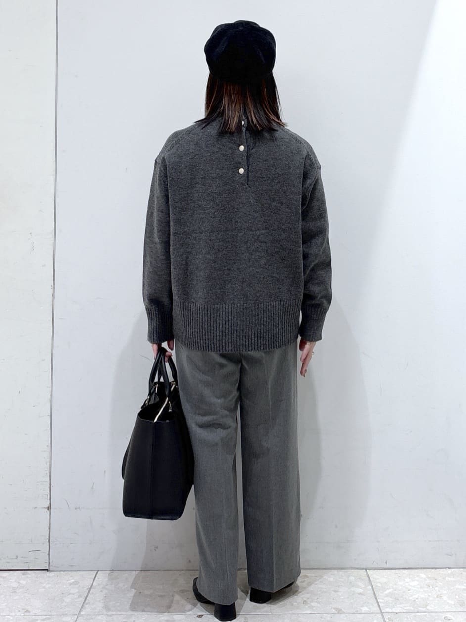mameさんの「OPAQUE.CLIP｜カシミヤブレンドウールミドルピーコート」を使ったコーディネート