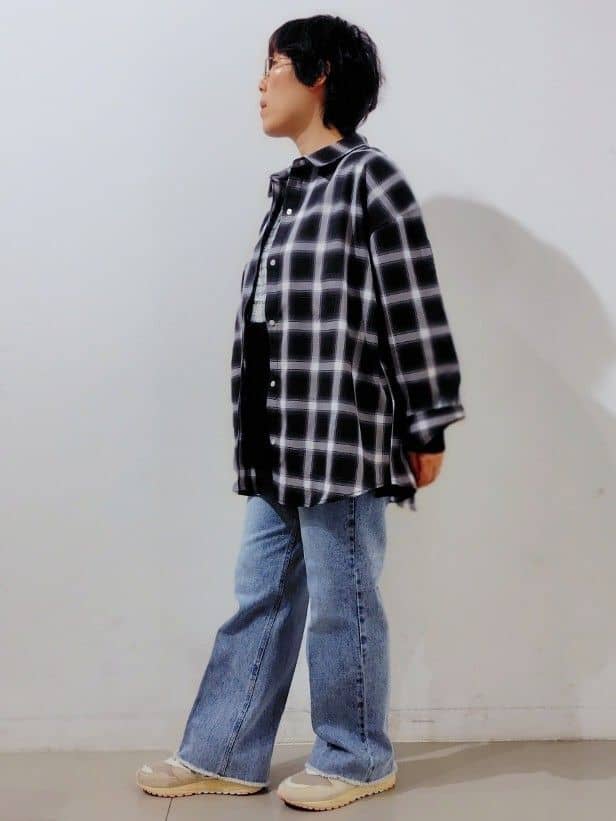 kodamaさんの「THE SHOP TK｜【即戦力/軽羽織】チェックドルマンシャツ」を使ったコーディネート