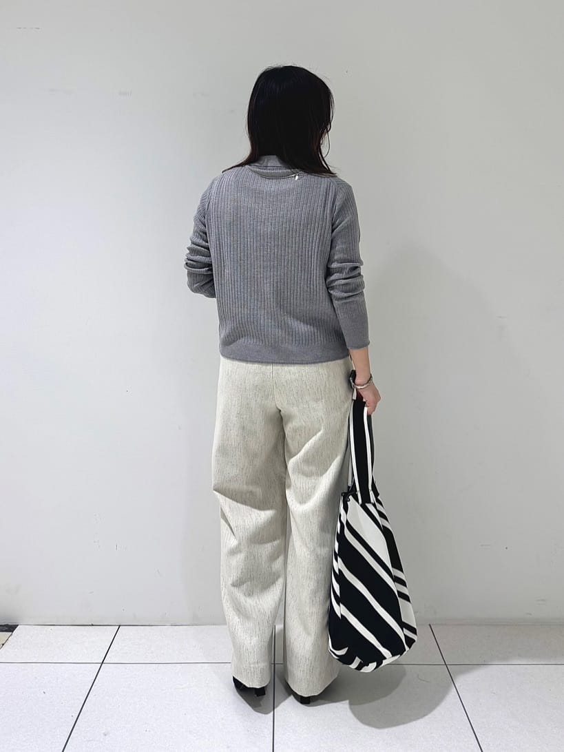 そんさんの「INDIVI｜【トレンド】衿付きワイドリブニット」を使ったコーディネート