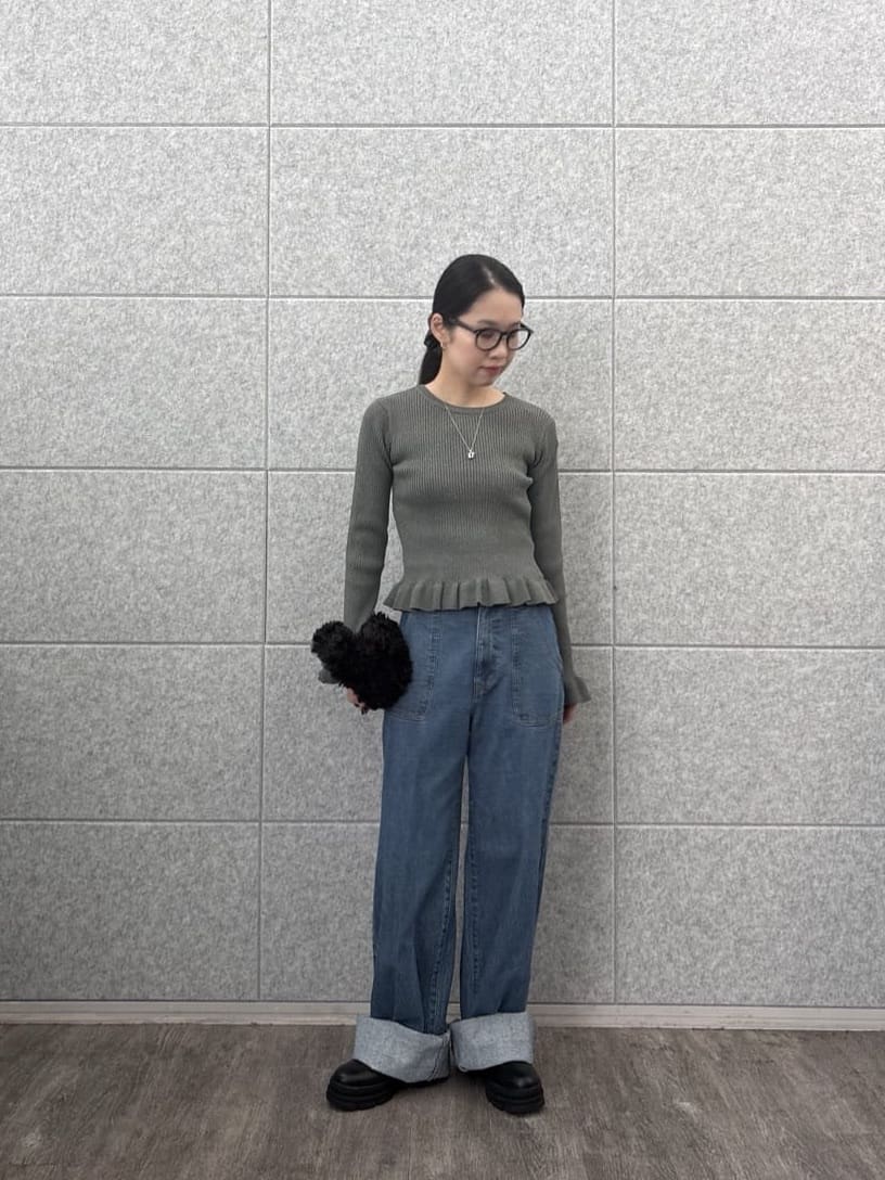 ひなさんの「INDIVI｜ロールアップデニム」を使ったコーディネート