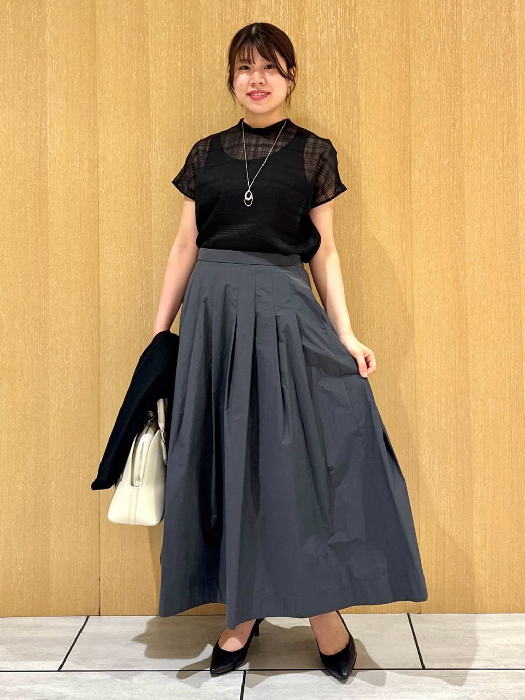 nanaさんの「UNTITLED｜【シアー】チェックスタンドネックブラウス」を使ったコーディネート
