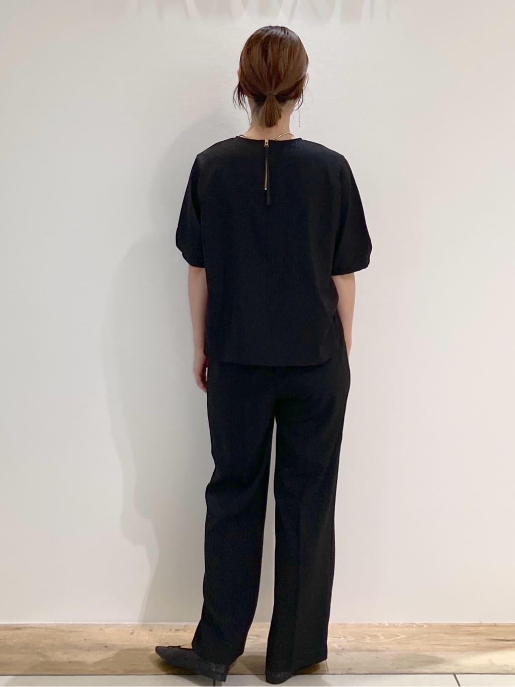 たけねぇさんの「OPAQUE.CLIP｜ラメストライプタックスリーブブラウス／セットアップ可【洗濯機洗い可／防シワ／吸水速乾】」を使ったコーディネート