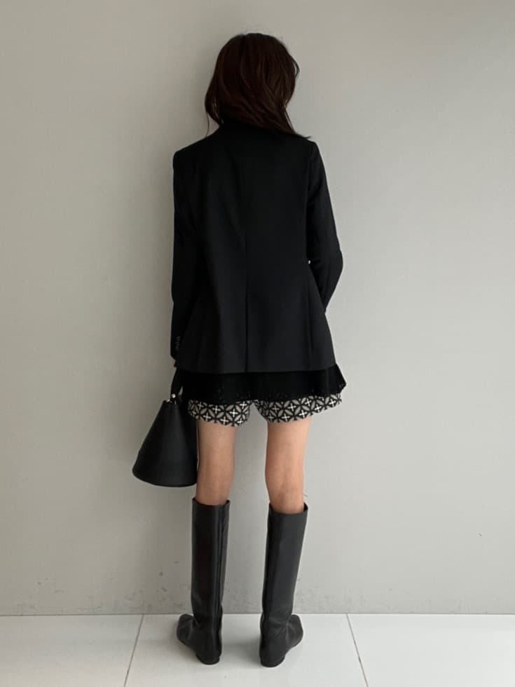 misaさんの「DRESSTERIOR｜オーバーラップサークルショートパンツ」を使ったコーディネート