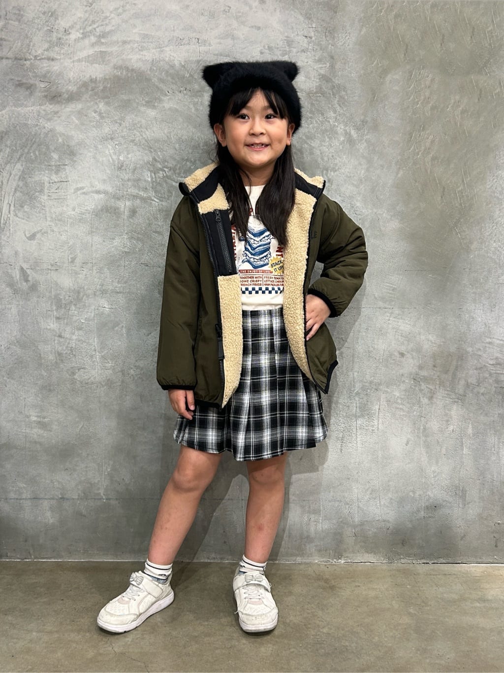 naokoさんの「THE SHOP TK｜【110-160】プリント長袖Tシャツ」を使ったコーディネート