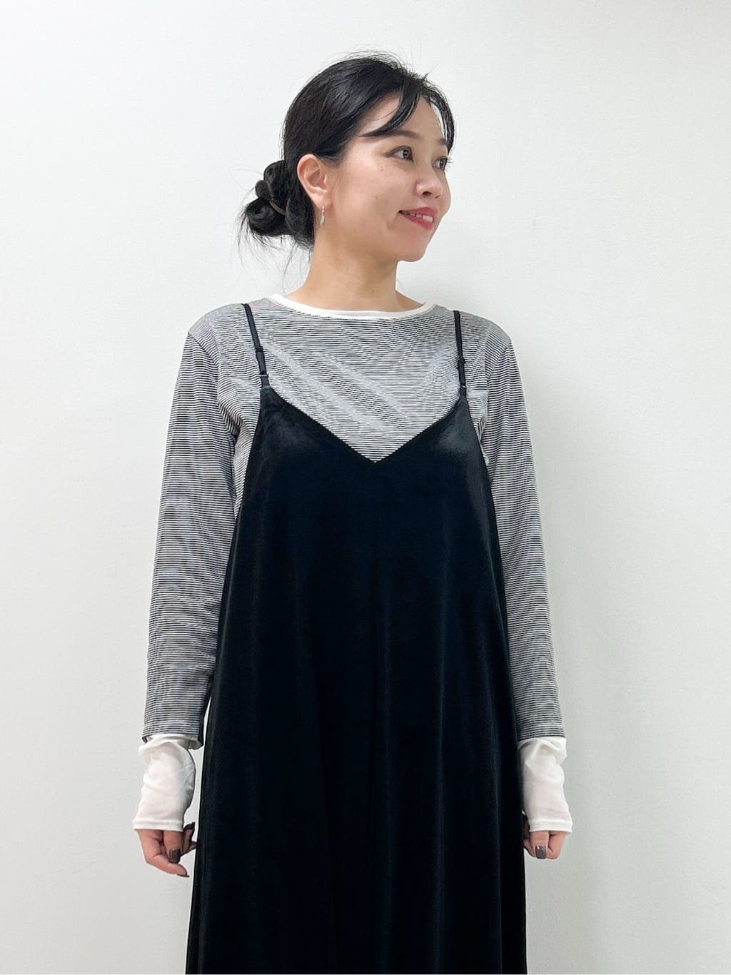 Kaiさんの「Dessin｜【前後2WAY/洗える】ベロアワンピース」を使ったコーディネート