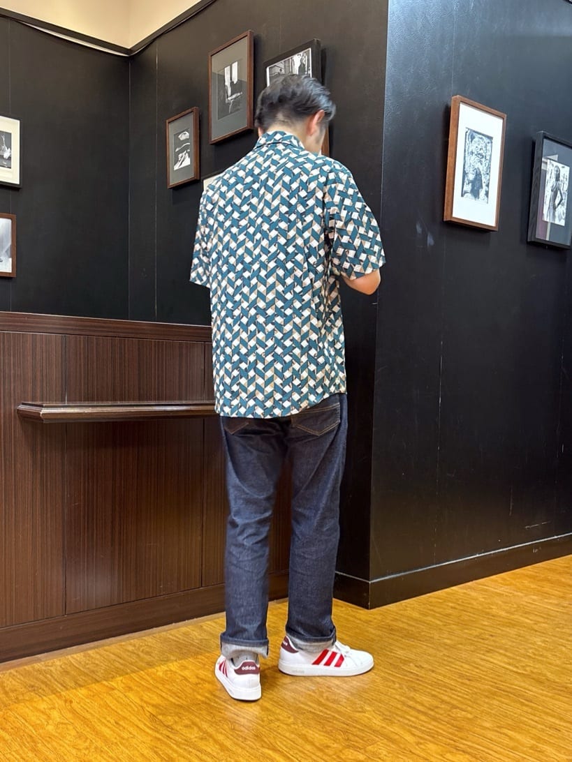 KEIさんの「TAKEO KIKUCHI｜【COOL CITY WEAR】籠目アート柄 サッカーシャツ /通気性」を使ったコーディネート