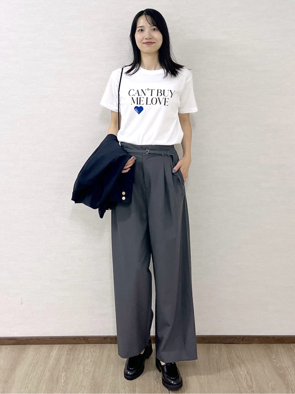sachikoさんの「OPAQUE.CLIP｜ロックTシャツ別注アソート【GREEN DAY／METALLICA／THE BEATLES】」を使ったコーディネート