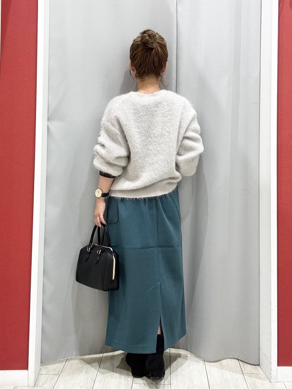 shioさんの「SHOO･LA･RUE｜【高レビュー/洗濯後しわになりにくい】1枚でサマ見え 8分袖ドルマンブラウス」を使ったコーディネート