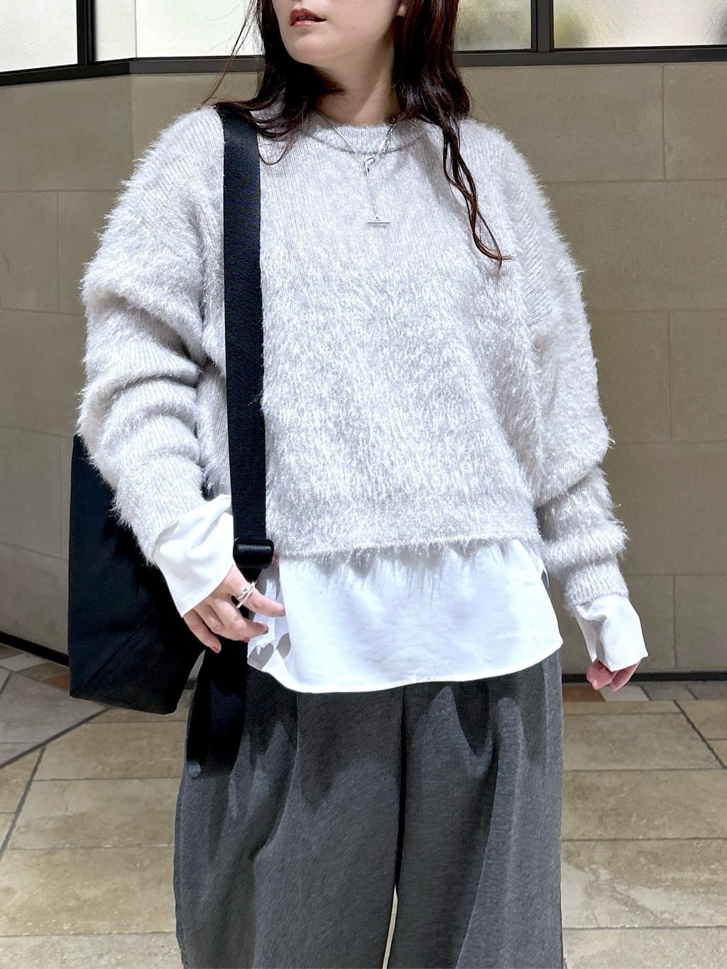 よねさんの「INDIVI｜【再入荷】パネルストレッチショートブーツ」を使ったコーディネート