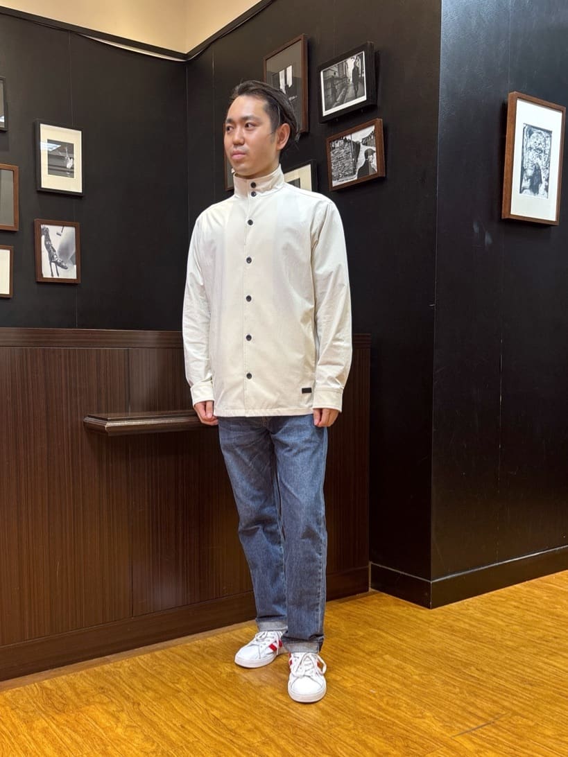 KEIさんの「TAKEO KIKUCHI｜【3D ナイロン ストレッチ】スタンドカラー シャツブルゾン」を使ったコーディネート