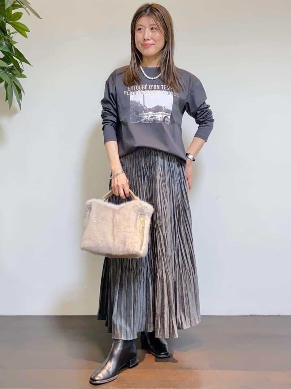 tomoさんの「UNTITLED｜【ゆったりサイズ／着丈短め】ジップニットカーディガン」を使ったコーディネート