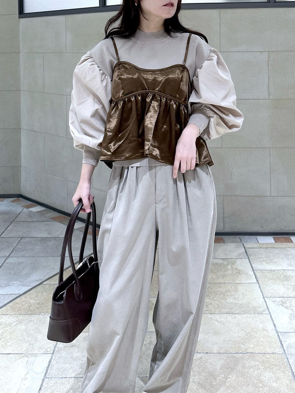 よねさんの「INDIVI｜【再入荷】ファブリックフォルムスリーブニット」を使ったコーディネート