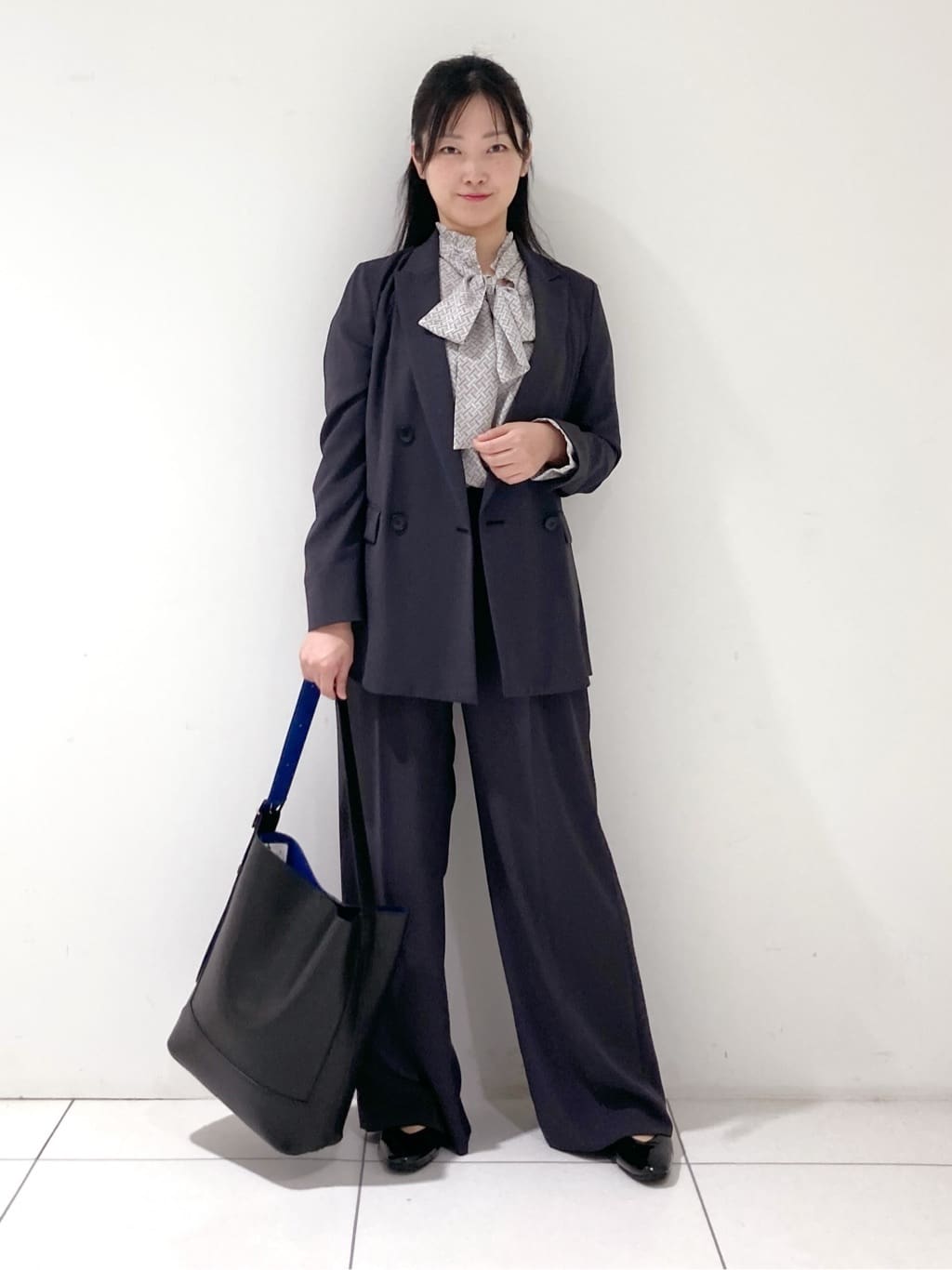 momokoさんの「INDIVI｜【軽く羽織れる！】ダブルジャケット」を使ったコーディネート