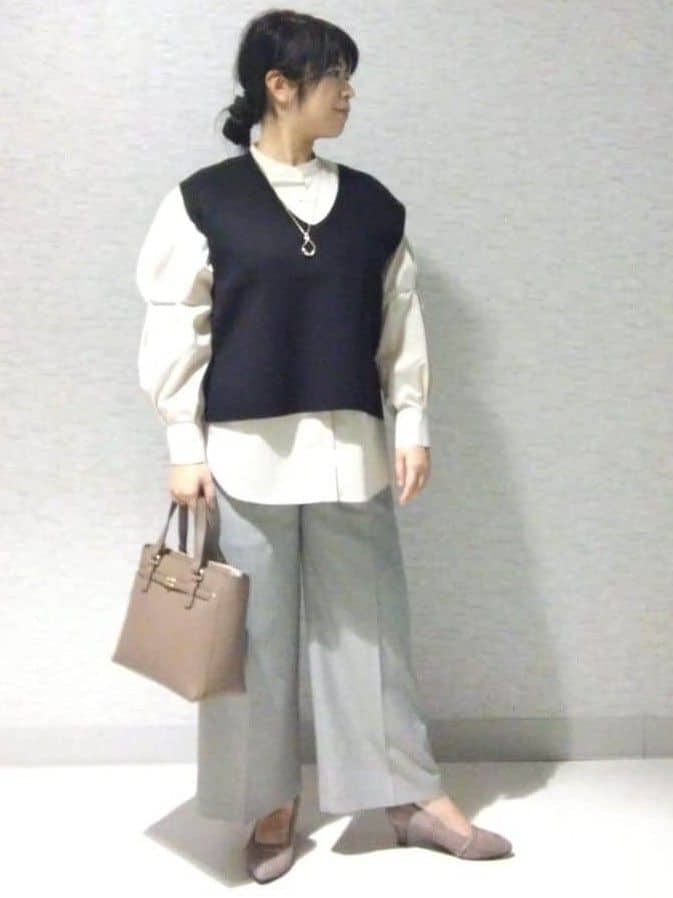 sakoさんの「Reflect｜【さらっと一枚で決まる／重ね着にもおすすめ◎】タックスリーブシャツブラウス」を使ったコーディネート