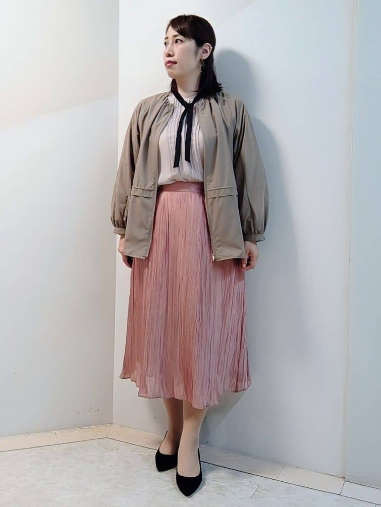 エリさんの「Reflect｜【パンツにもスカートにも合わせやすい◎】ライティブルゾン」を使ったコーディネート