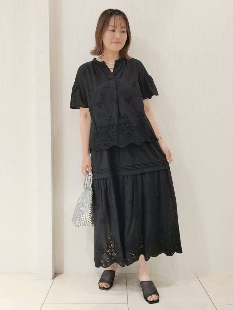 naokoさんの「UNTITLED｜メタリックメッシュトート」を使ったコーディネート