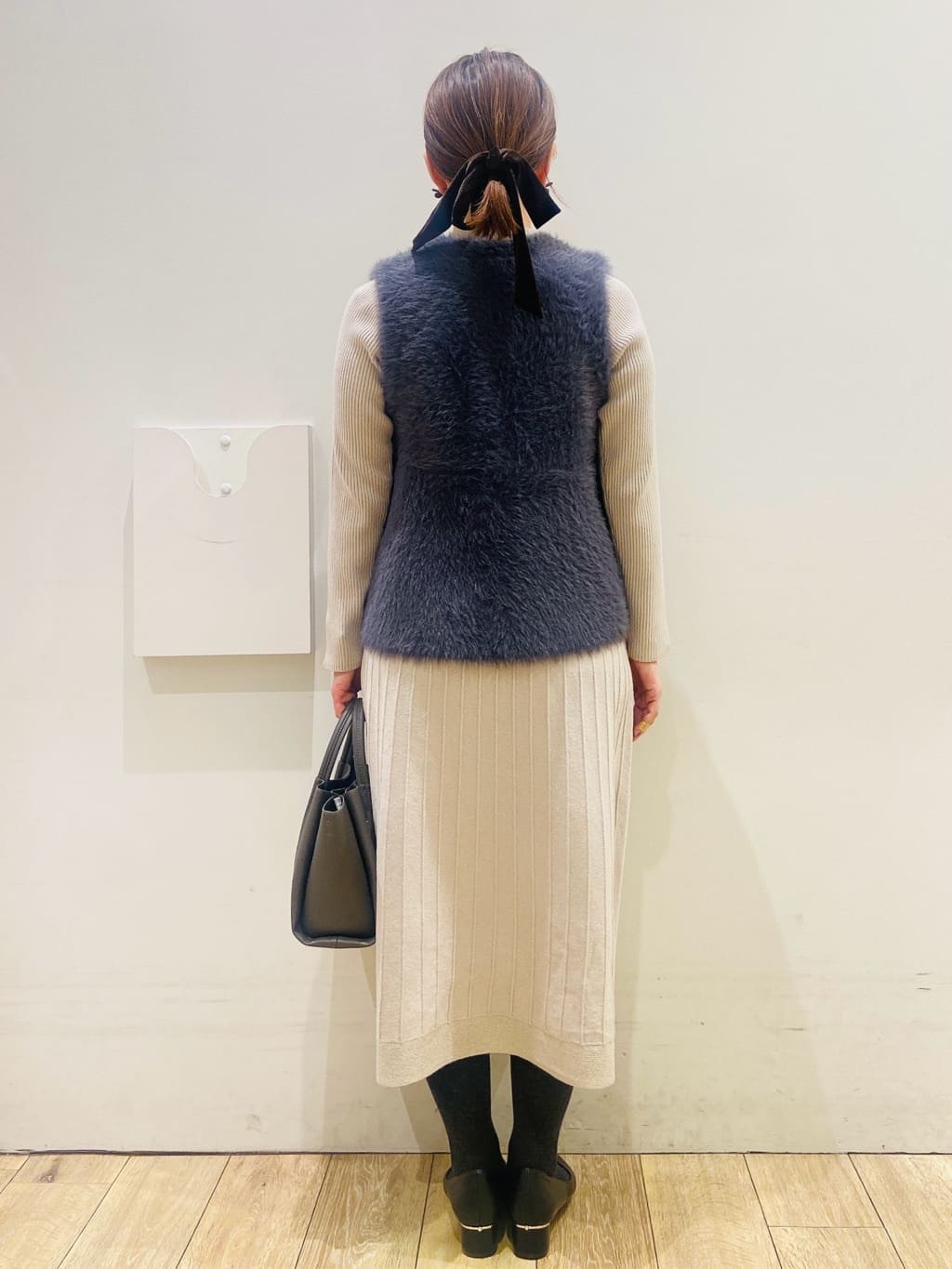 YUKOさんの「index｜ラメフェザープルオーバーセット ニットワンピース【洗濯機OK】《XS～LL》」を使ったコーディネート