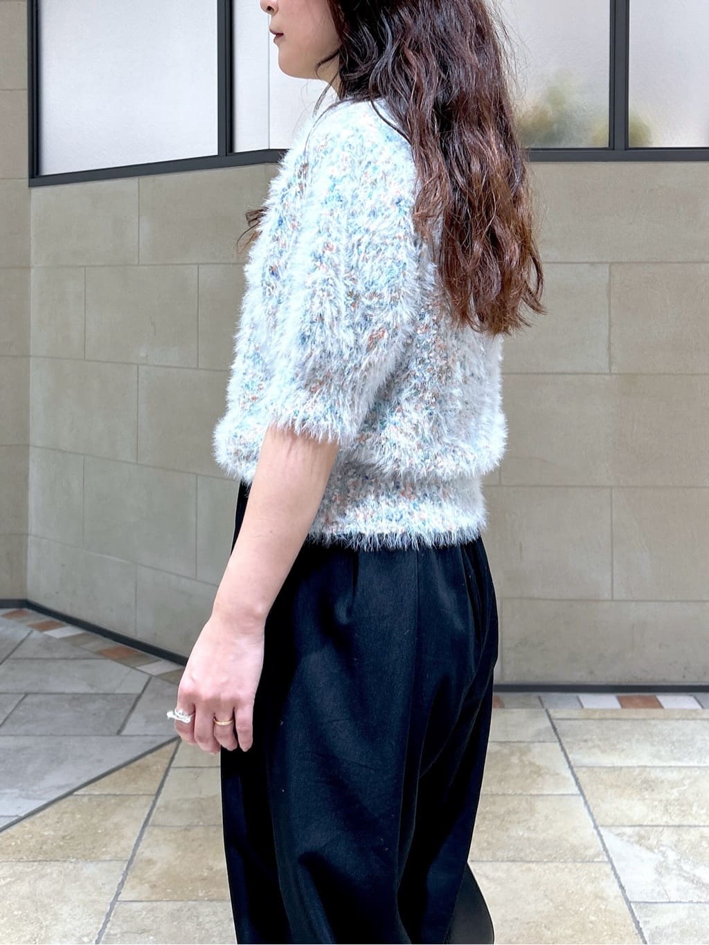 よねさんの「INDIVI｜カラーネップニット」を使ったコーディネート