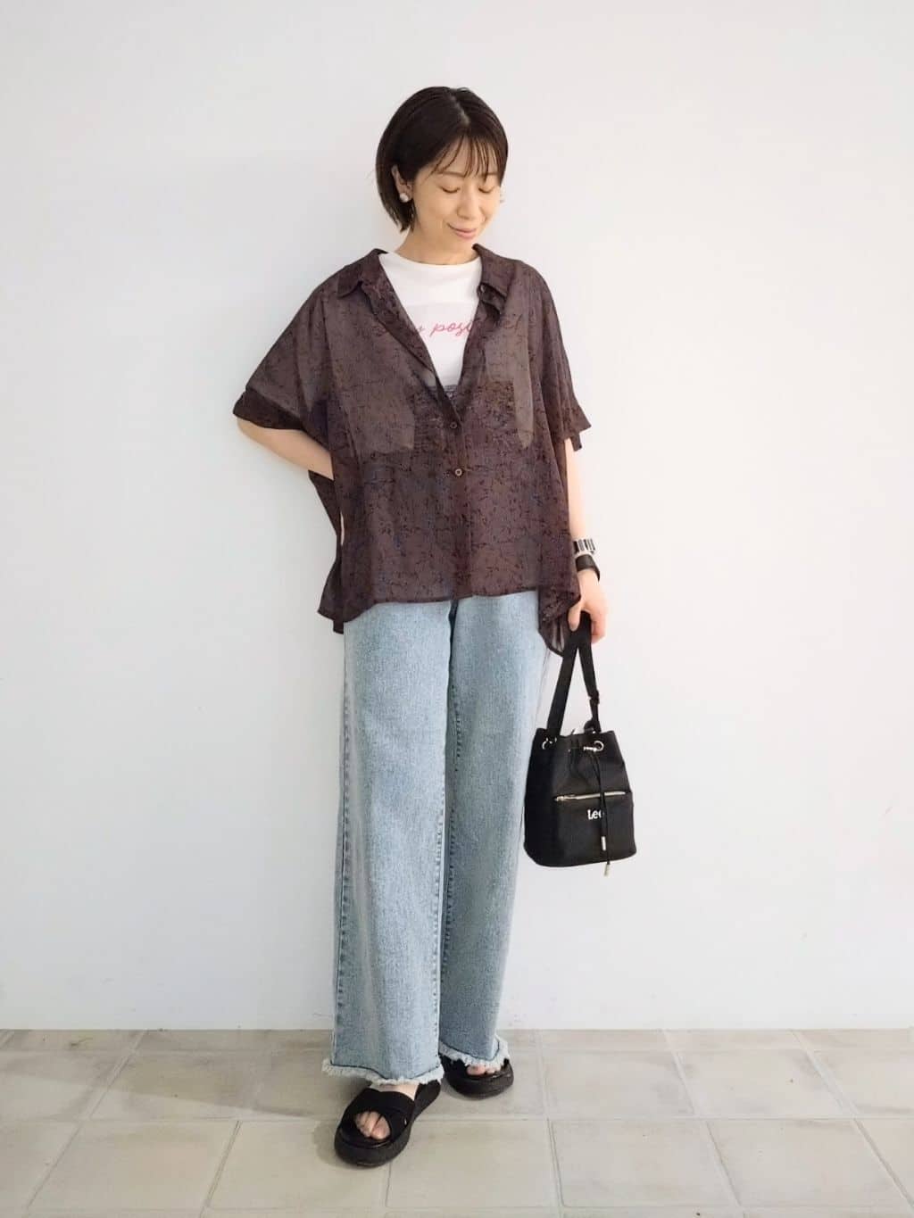 miomioさんの「SHOO･LA･RUE｜【S-LL/ひんやり/UV】選べる6柄でそれぞれ欲しくなる プリントTシャツ」を使ったコーディネート
