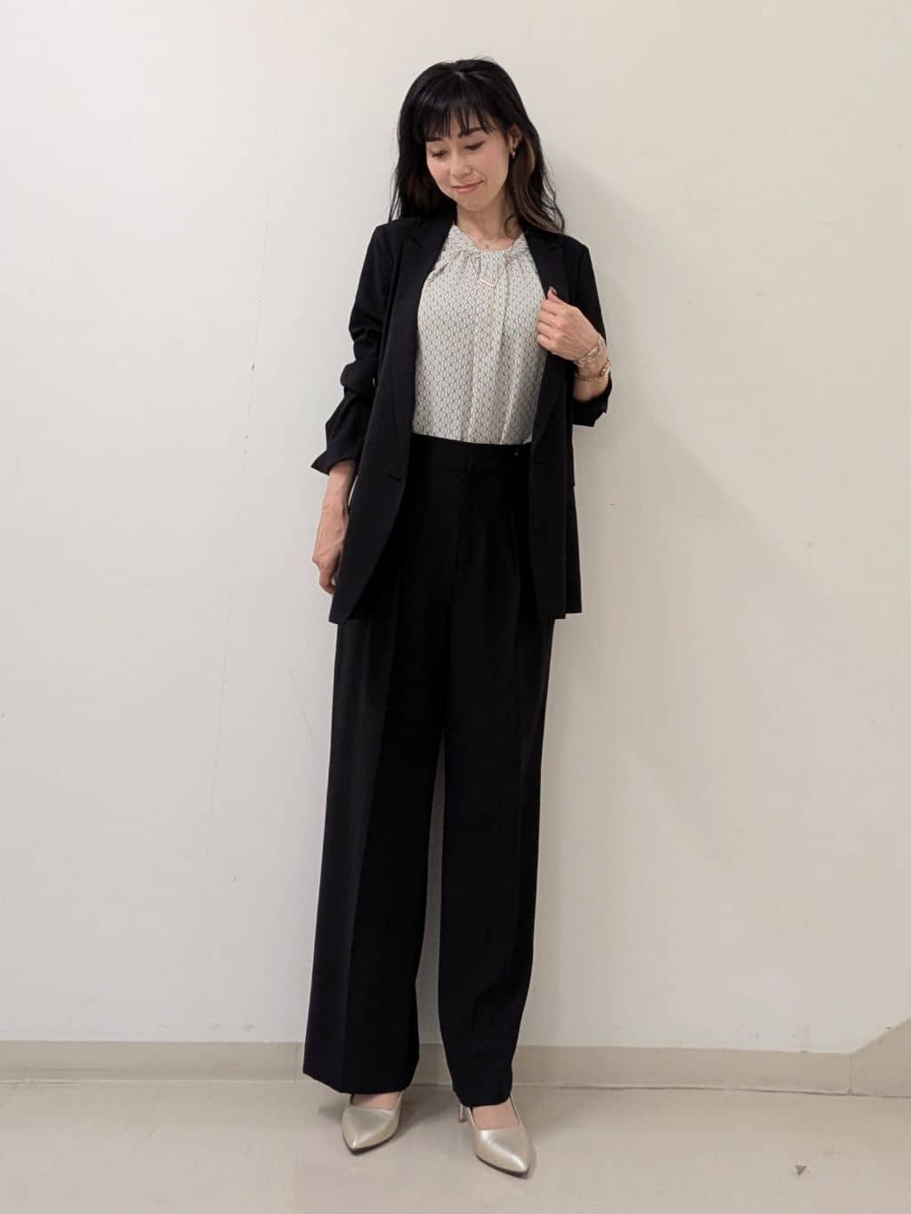 miiさんの「INDIVI｜【着心地◎！】タックワイドパンツ」を使ったコーディネート