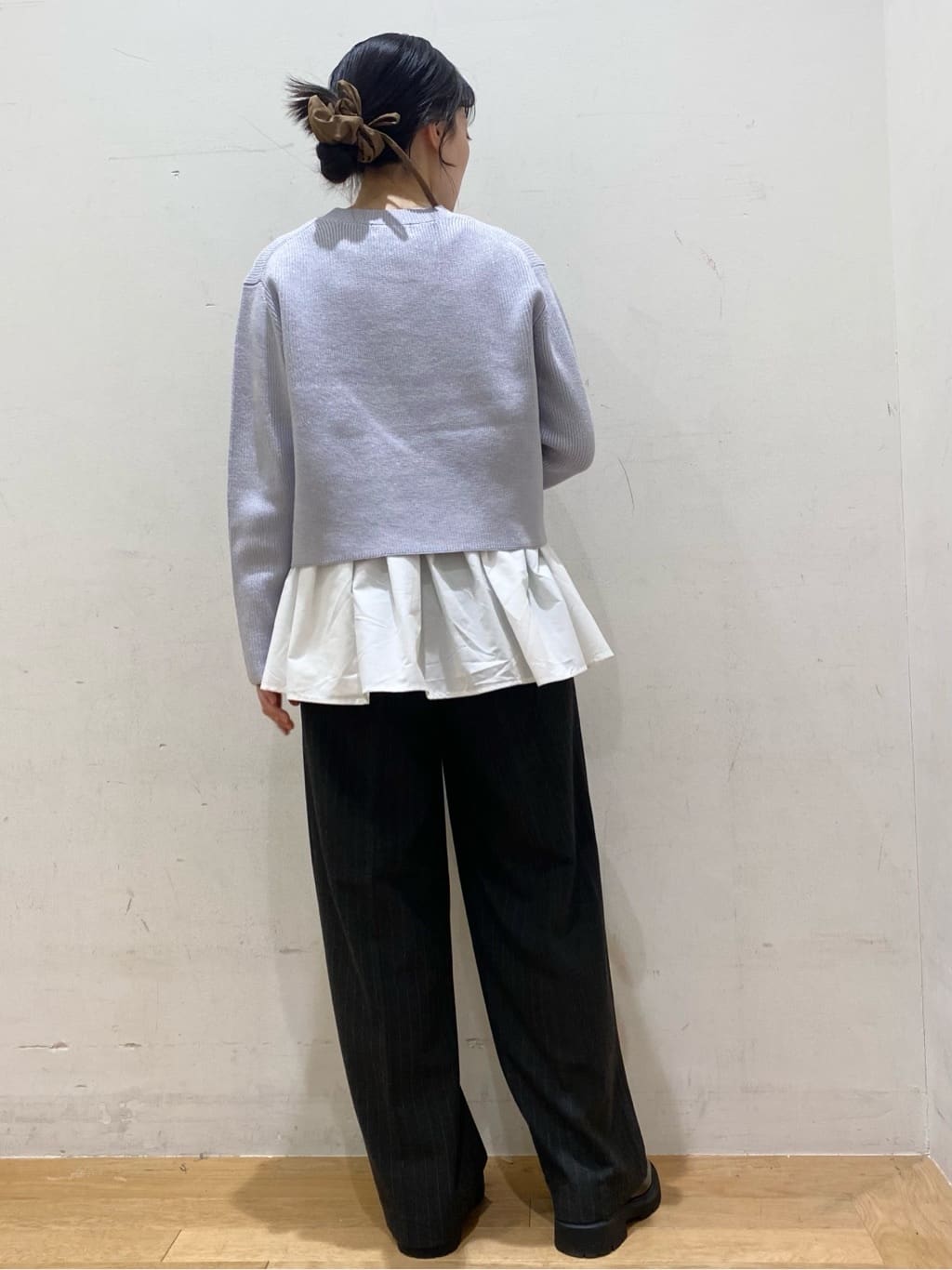 みなみさんの「OPAQUE.CLIP｜《ツインセット》ショートラメニット&times;フレアタンクトップ【洗濯機OK】」を使ったコーディネート