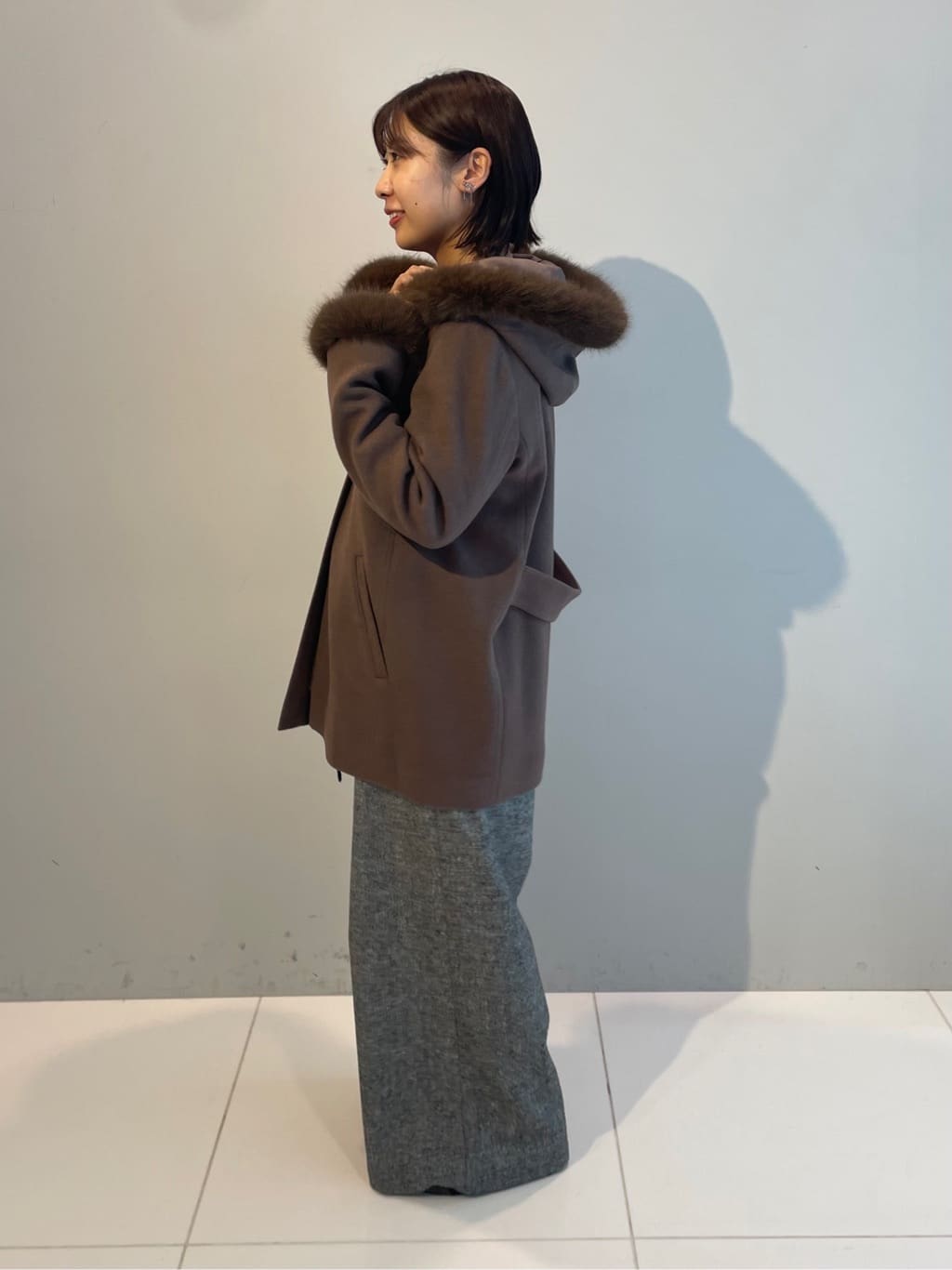 abeさんの「Couture brooch｜【上品華やか・通勤】ラメツイード ワイドパンツ」を使ったコーディネート