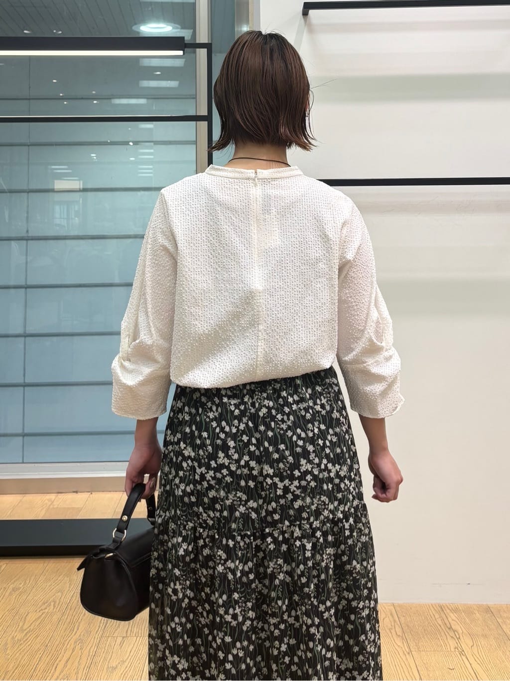 asamiさんの「INDIVI｜【UVケア／吸汗速乾】スリーブデザインブラウス」を使ったコーディネート